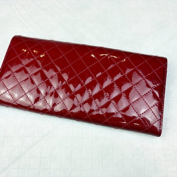 Aldo Red Quilted Patent Leather wallet / Wristlet Clutch - Picture 5 of 16
